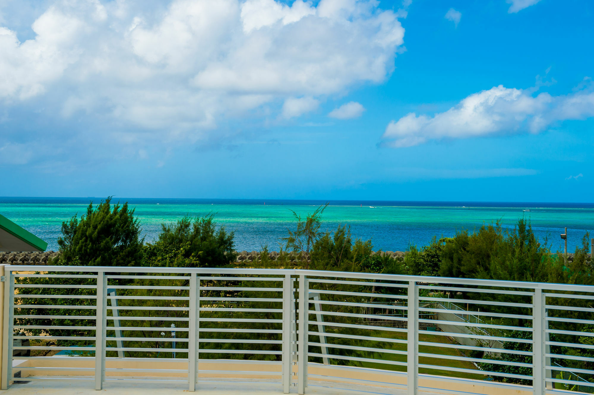 United Resort Ocean Front Онна Екстериор снимка